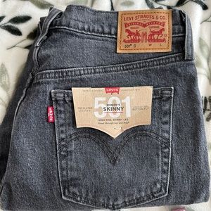 Levi’s 501 Women’s Skinny (NWT)